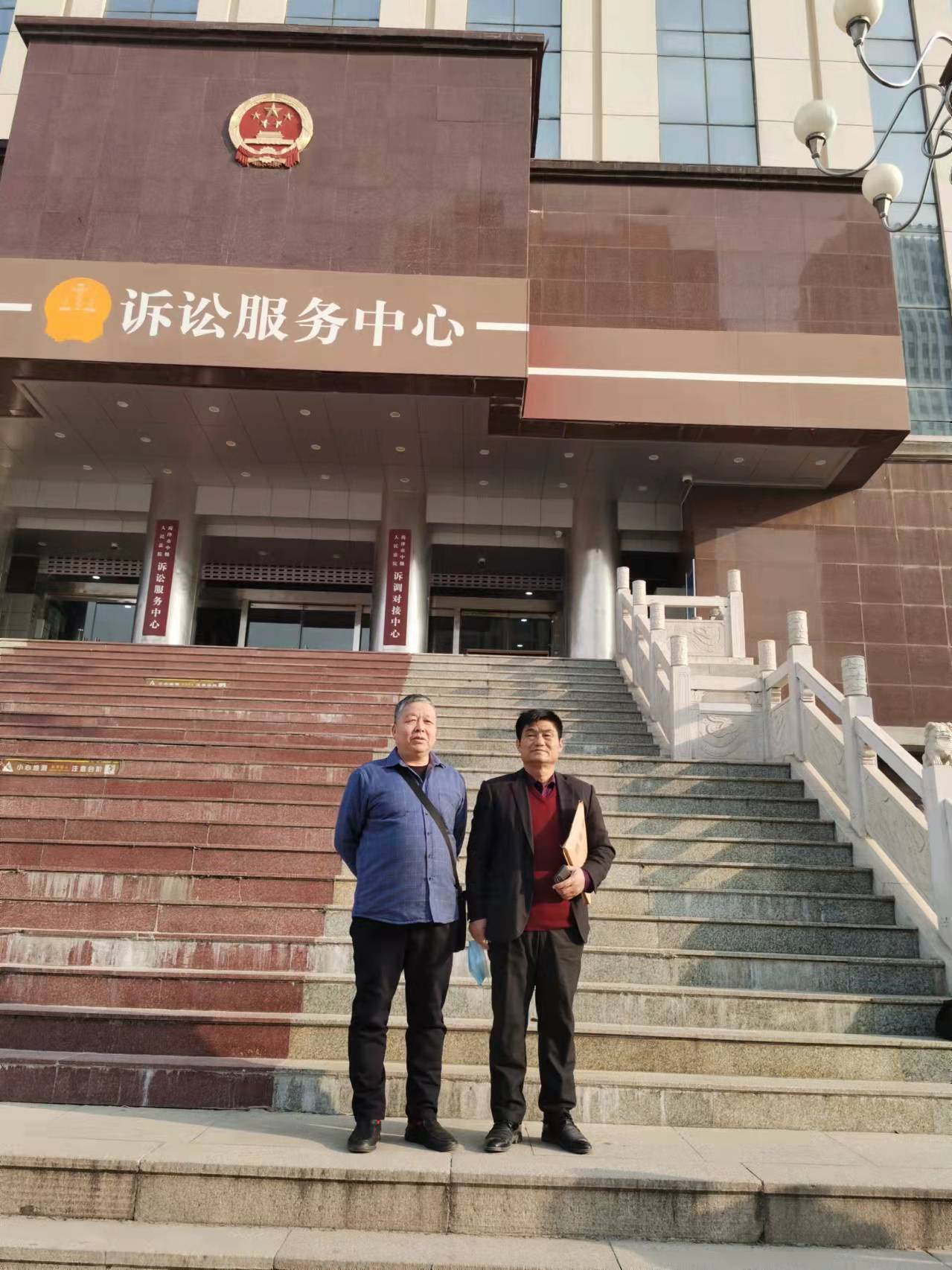 县政府的代理人不承认县长担任主要领导的临时机构