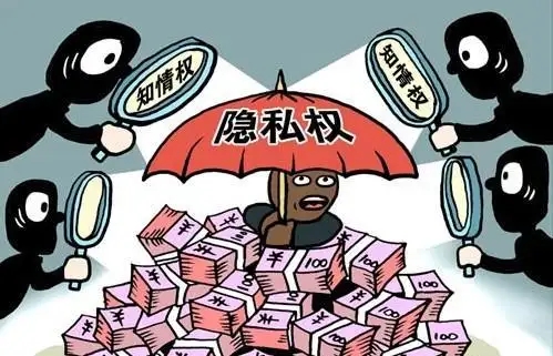 镇政府可知道承包人的隐私，承包人自己却不能知道