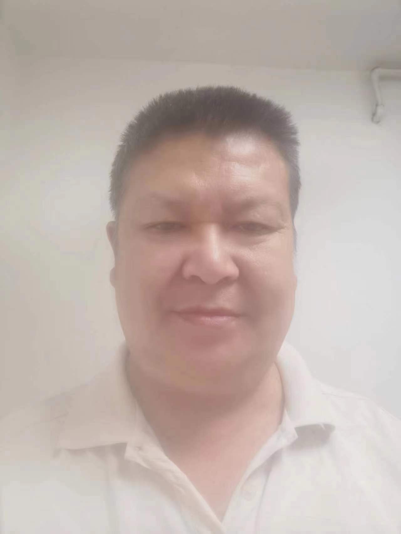 一个挑战业内管理潜规则的出租车司机