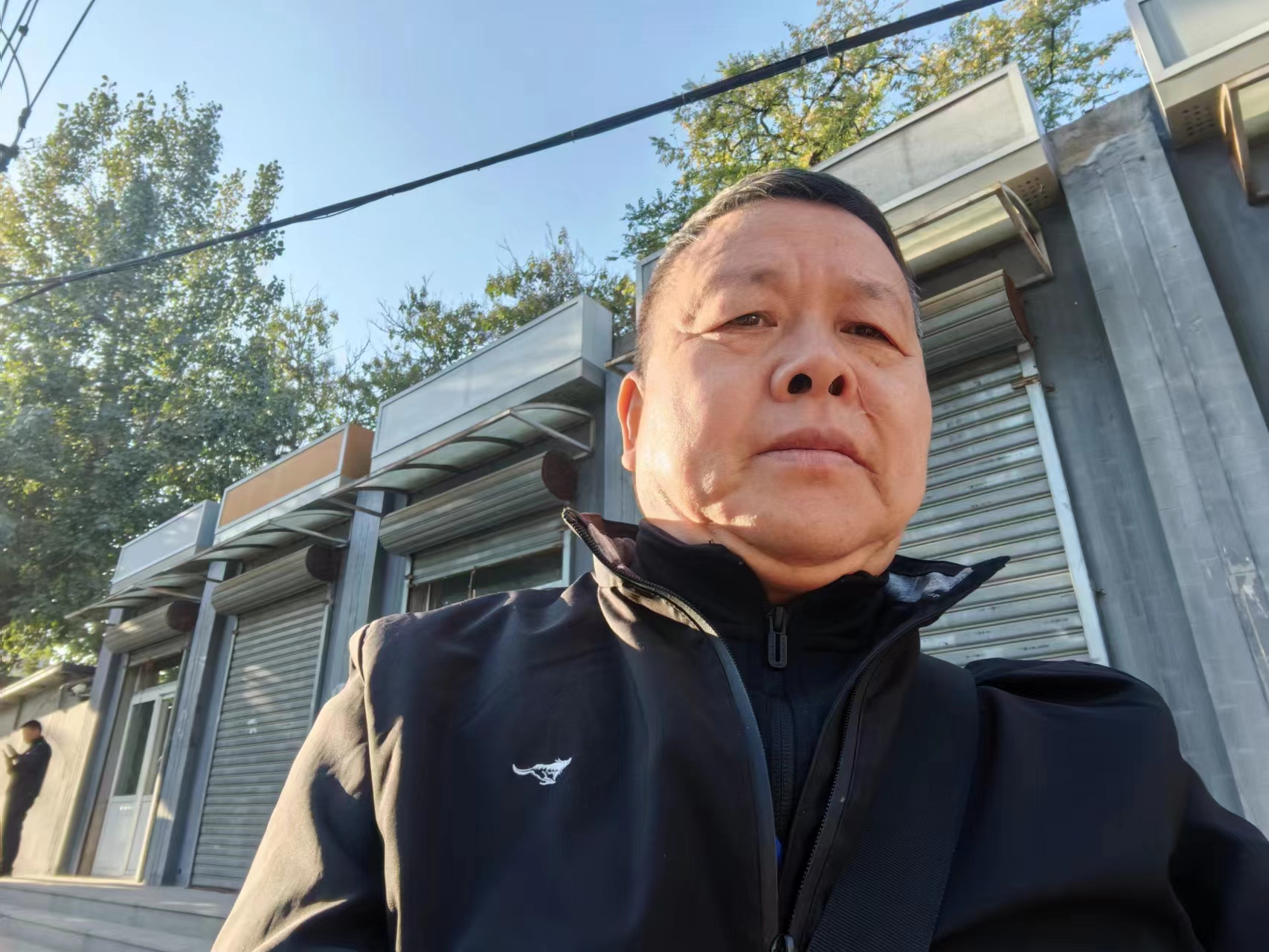 这个法院把中央政法委和最高法院转办的事项当做耳旁风
