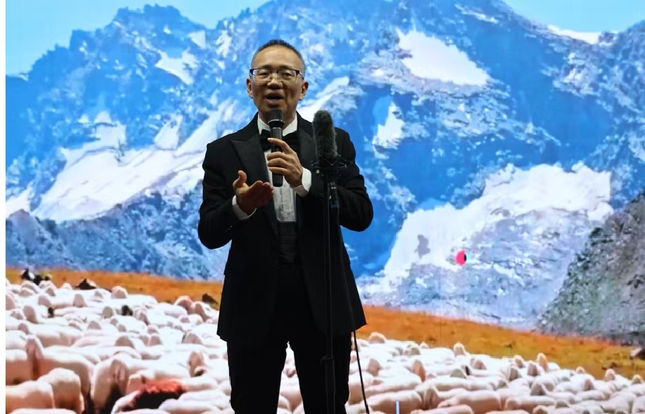 “情歌大叔”李笑天中国民歌演唱会在京举行(图6) “情歌大叔”李笑天中国民歌演唱会在京举行(图6)